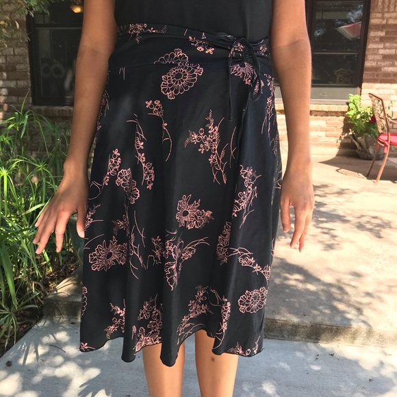 Papaya | Black A-Line Skirt with Flower Pattern - Picture 5 of 7